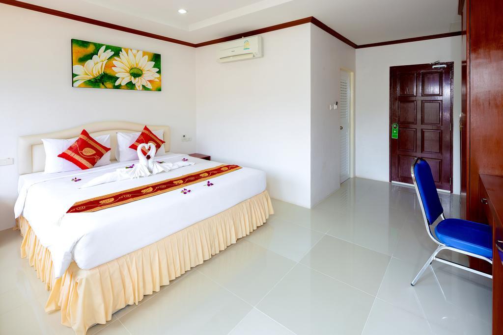 Отель Phusita House 2 Patong Экстерьер фото