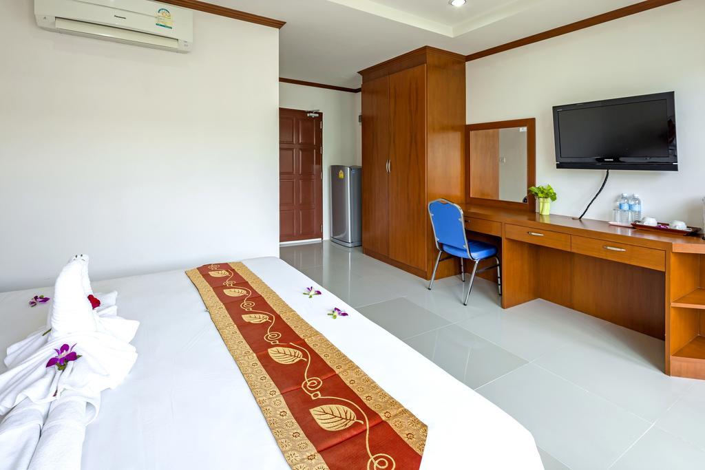 Отель Phusita House 2 Patong Экстерьер фото