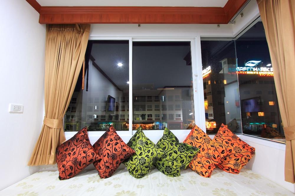 Отель Phusita House 2 Patong Экстерьер фото